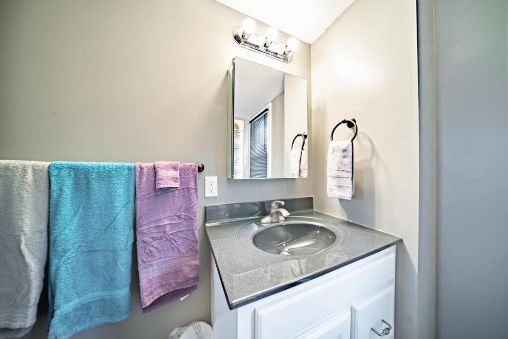 דירות קליבלנד Walkable Gem In Little Italy מראה חיצוני תמונה